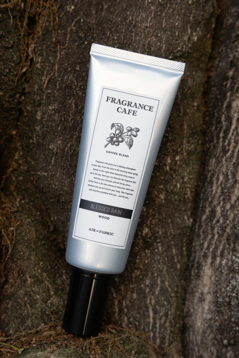 【FRAGRANCE CAFE】"消臭スプレー(ウッド)"