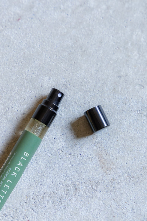 【BLACK LETTERS】"PERFUME(YUSHIN)"