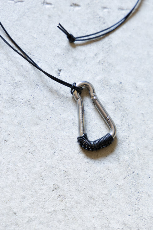 別注【SHEIK YERBOUTI】"Braided leather-cord carabiner necklace"