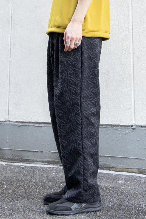 【Licht Bestreben】"Embroidery 3 Tuck Easy Trousers"