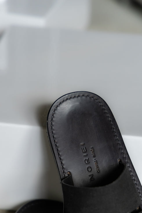 【NORIEI】"LOOP SANDAL (SUEDE)"