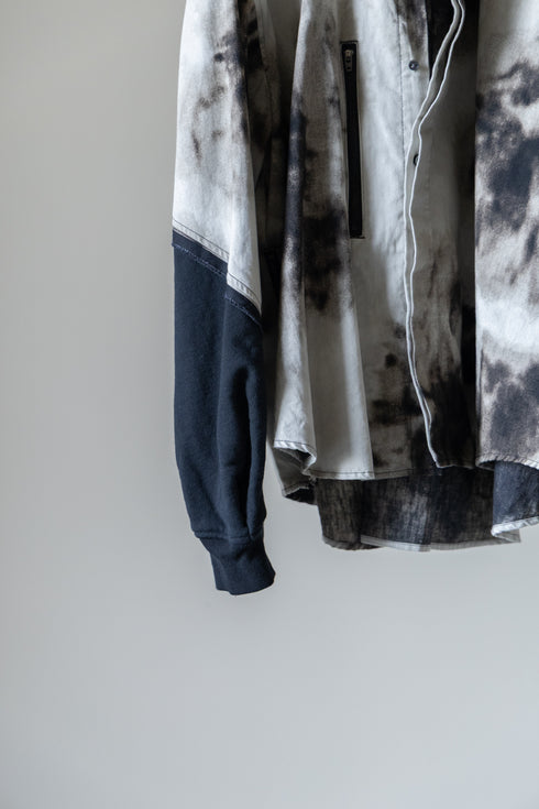 【Licht Bestreben】"Gradient Flower Bleached Denim Twist Sleeve Shirt"