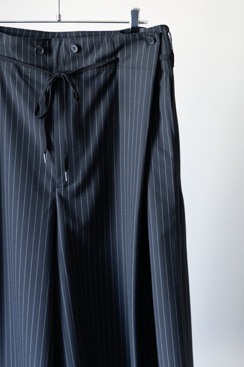 【KUON】"スリークォーター袴パンツ"