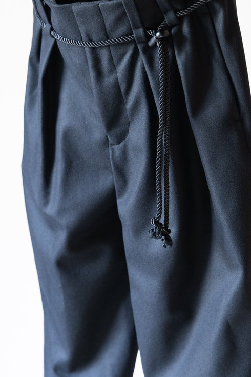 【ETHOSENS】"Super120's wool flannel squeeze slacks"