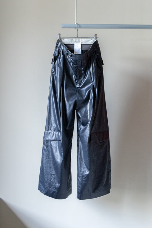 【Licht Bestreben】"FAKE-FAKE LEATHER Ⅱ SHIN FLAP BAGGY TROUSERS"
