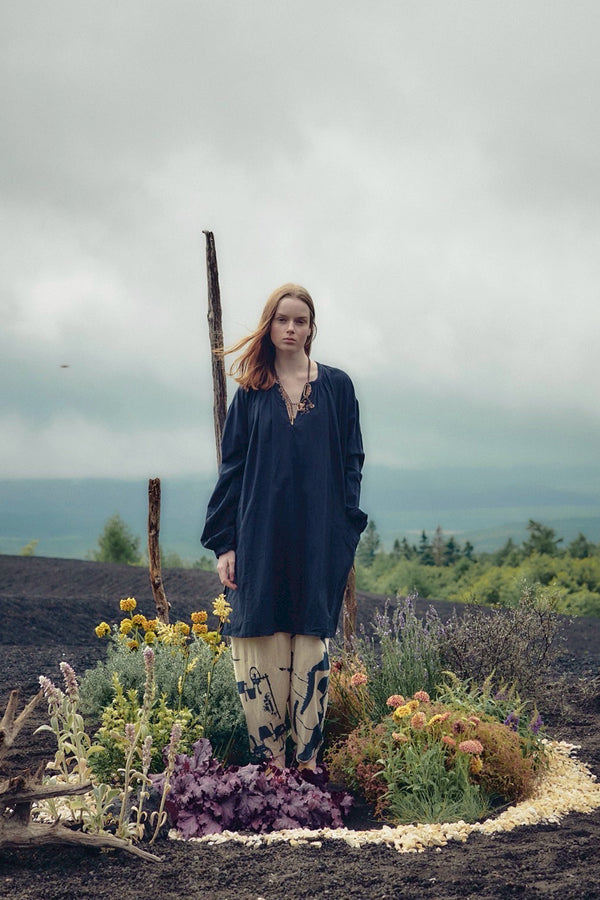 【YUTA MATSUOKA】"SHEETING DYED PLAIN WEAVEN SMOCK"