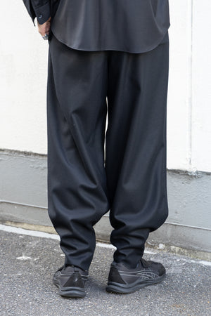 [ETHOSENS] "Super 120 Wool Flannel Squeeze Slacks"