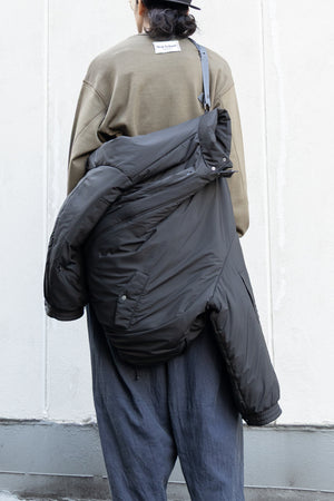 【THE JEAN PIERRE】"Signature Drop Puffer Jacket"