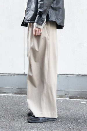 [VALAADO]"[FACE] TUCK PANTS"