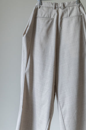 [VALAADO]"[FACE] TUCK PANTS"