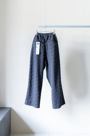 【Licht Bestreben】"Embroidery 3 Tuck Easy Trousers"