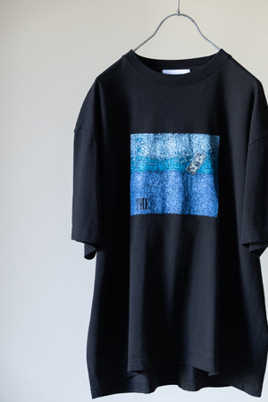 【THE JEAN PIERRE】"PHOTO EMB SS TEE"