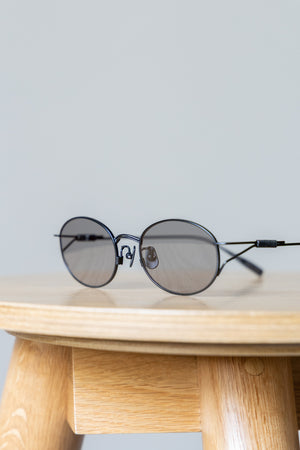[GLITCH] "OYRA OVAL SUNGLASSES"