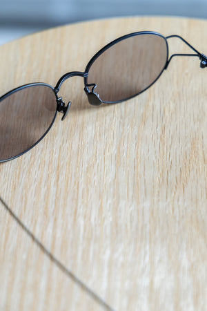 [GLITCH] "OYRA OVAL SUNGLASSES"