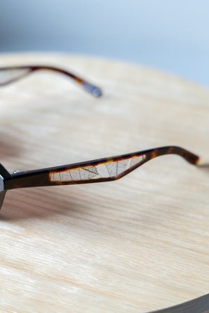 【GLITCH】"JAM CAT-EYE SUNGLASSES"