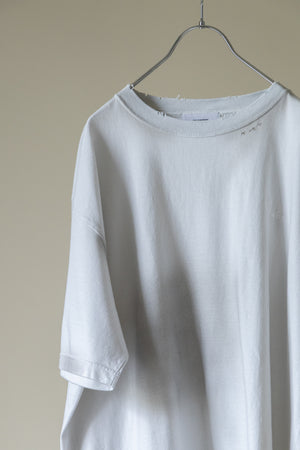 【THE JEAN PIERRE】"Signature Pigmentdye Grunge Destroy SS TEE"