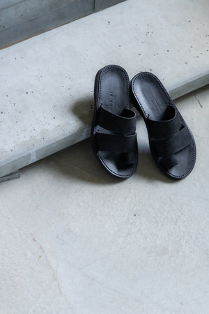 [NORIEI] "LOOP SANDAL (SUEDE)"