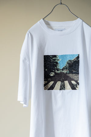【THE JEAN PIERRE】"PHOTO EMB SS TEE"