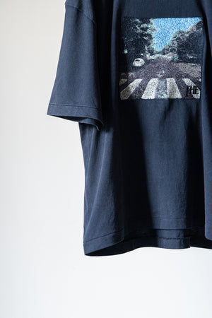 【THE JEAN PIERRE】"PHOTO EMB SS TEE"