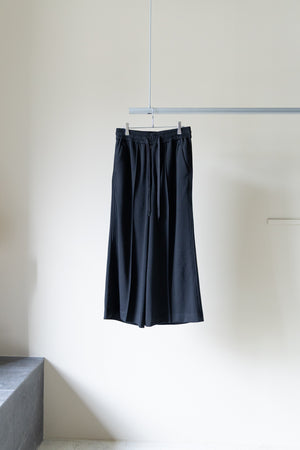 [ETHOSENS] "Super 140's wool pin-tuck sweatpants"
