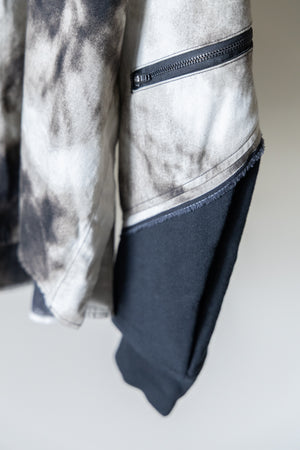 【Licht Bestreben】"Gradient Flower Bleached Denim Twist Sleeve Shirt"