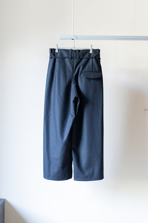 [ETHOSENS] "Super 120 Wool Flannel Squeeze Slacks"
