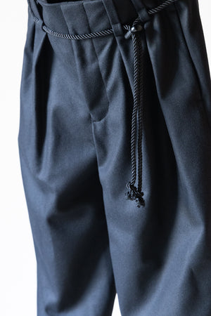 [ETHOSENS] "Super 120 Wool Flannel Squeeze Slacks"