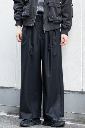 [ETHOSENS] "Super 120 Wool Flannel Squeeze Slacks"