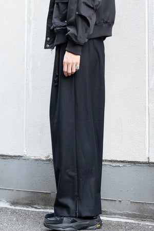 [ETHOSENS] "Super 120 Wool Flannel Squeeze Slacks"