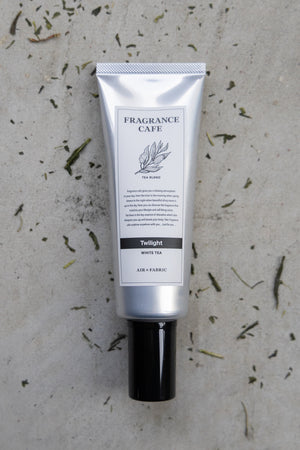 【FRAGRANCE CAFE】"消臭スプレー（ホワイトティー）"