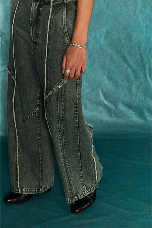 [TAUPE]"CUT OFF ZIP DENIM PANTS"